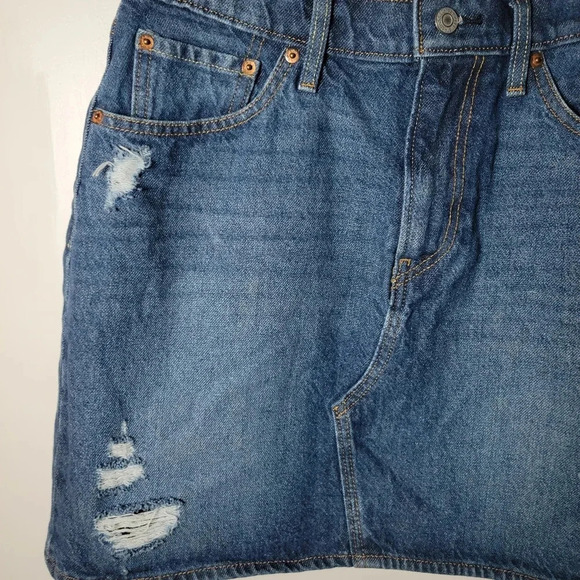 Levi's Asymmetrical Denim Skirt | Fall Denim Skirt | Levi's Skirt | Size… - Picture 2 of 8
